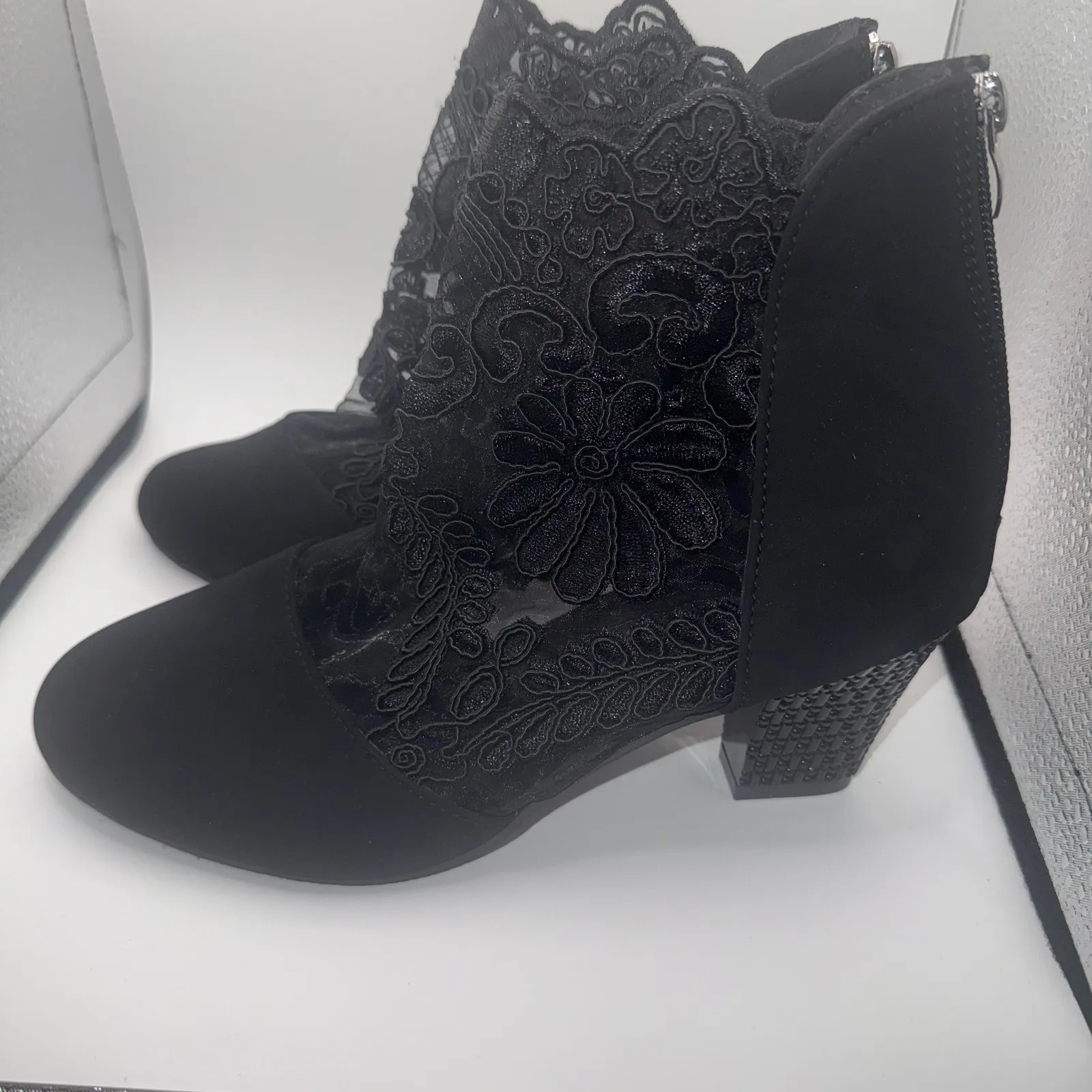 Black Lace Ankle Boots Chunky Heel Size 39 - Image 6