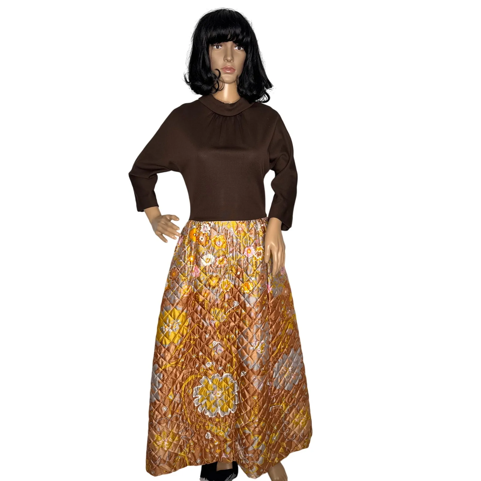 1960s Norman for At Home Wear Quilted Floral Hostess Brown Maxi Dress medium - Image 2