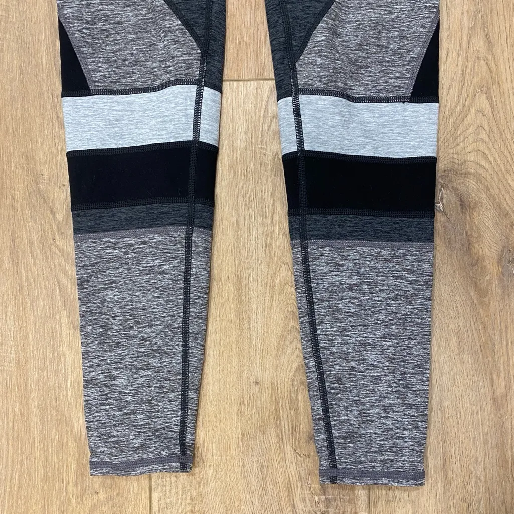 🌟ALO YOGA🌟 HIGH WAIST ALOSOFT MOMENTUM LEGGING BLACK / GREY SZ XS - Image 5