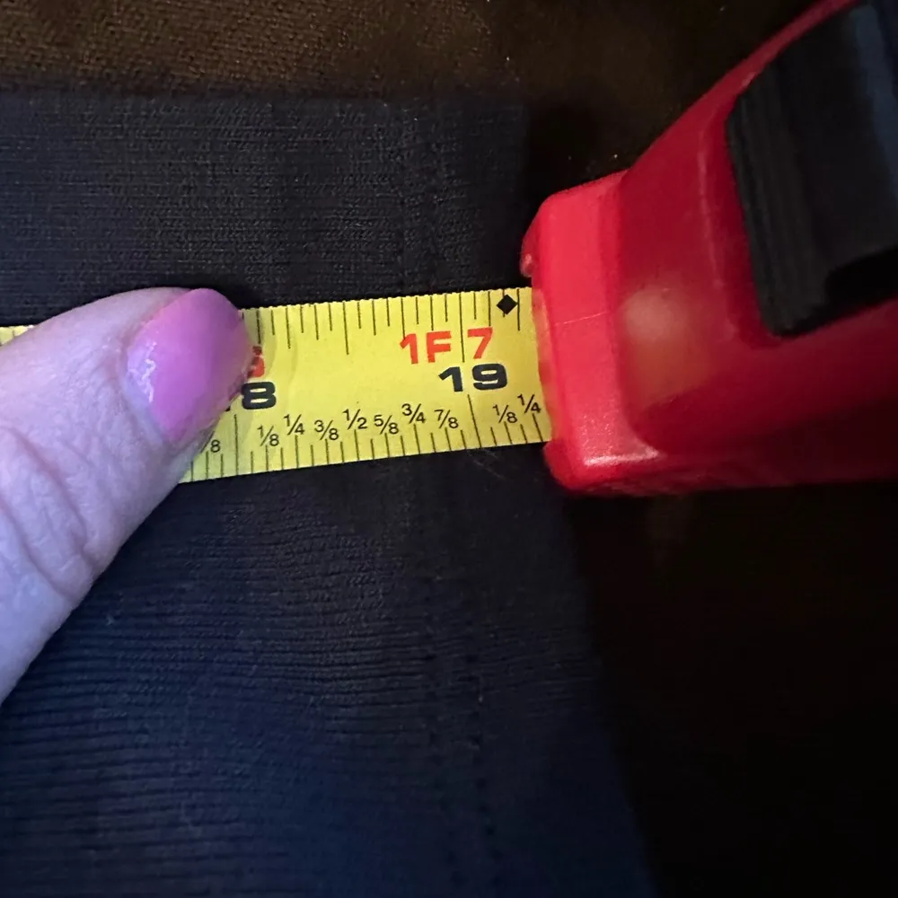 Calvin Klein Black Long Sleeve Cold Shoulder T Shirt Gold Metal Brand Mark Sz M - Image 10