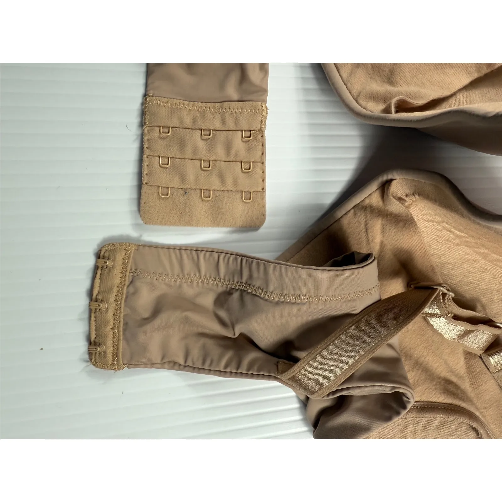 Auden Nursing Bra Lightly Lined Wirefree Comfort Beige 40C‎ Tan Size undefined - Image 3