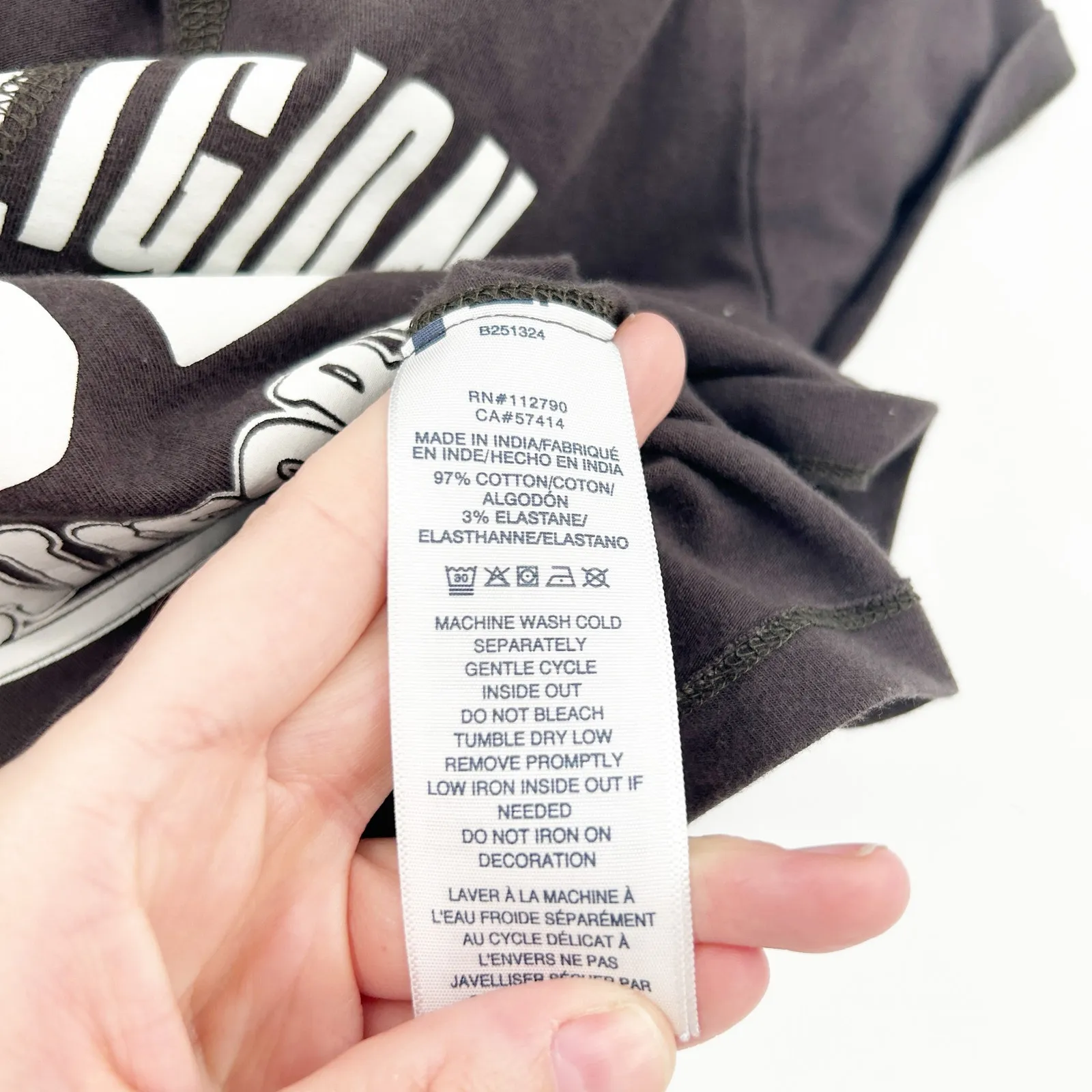 True Religion Womens Y2K Notched V-Neck California Logo Graphic Crop Baby Tee XS - Image 5