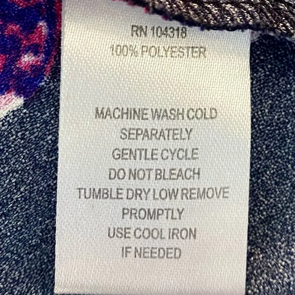 Navy Derek Heart Floral Dress - Image 4