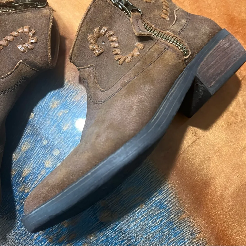 OTBT Trek Leather Booties Western Style Brown size 7 - Image 3