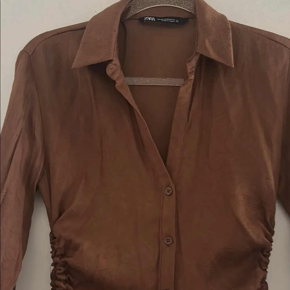 Zara Brown Ruched Notched Collar dress - Image 6