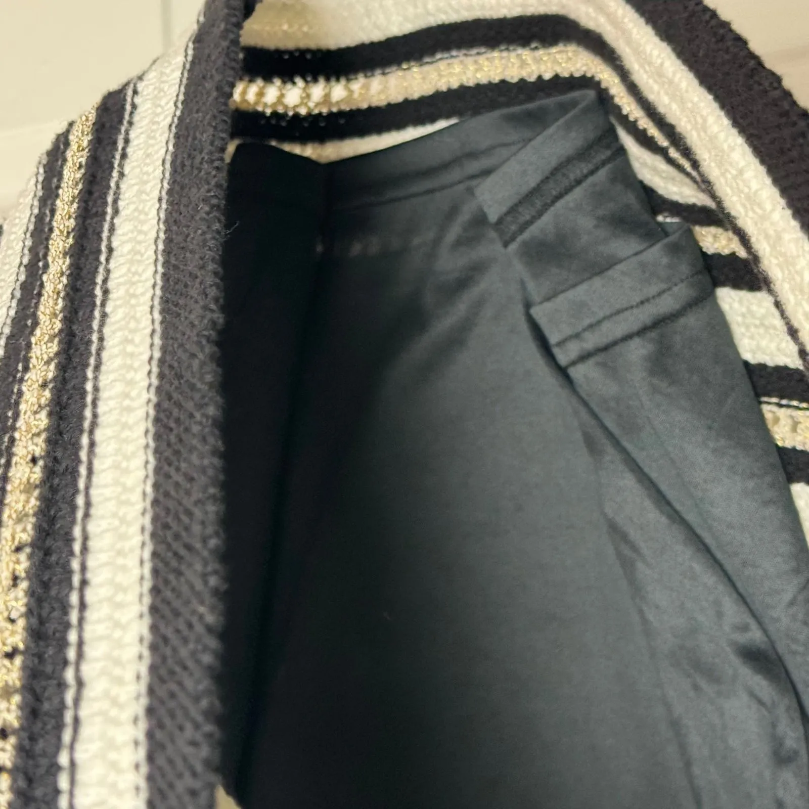 Nine West Black White Stripe Knit Tank Top XL Metallic Gold Detail Sleeveless - Image 7