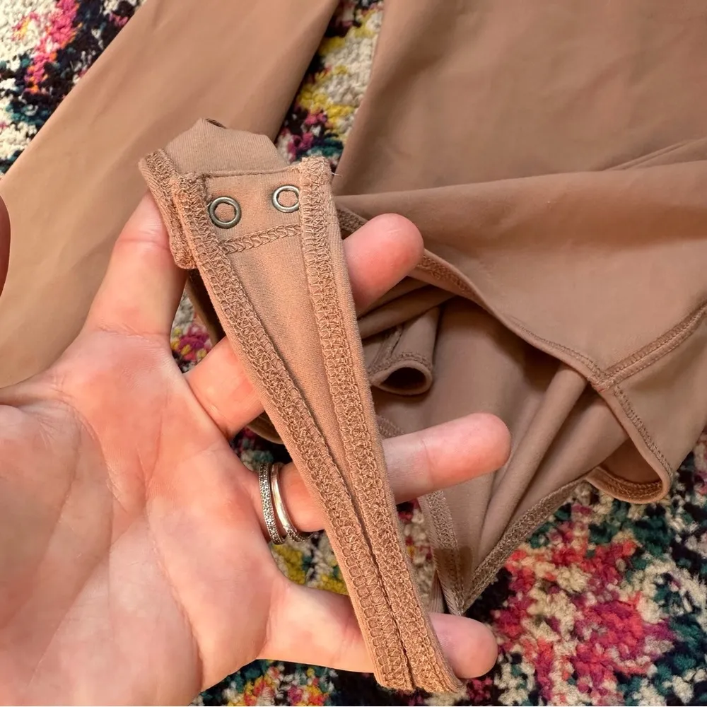 Abercrombie & Fitch Women’s Soft A&F Collection Mock Neck Bodysuit Small - Image 4