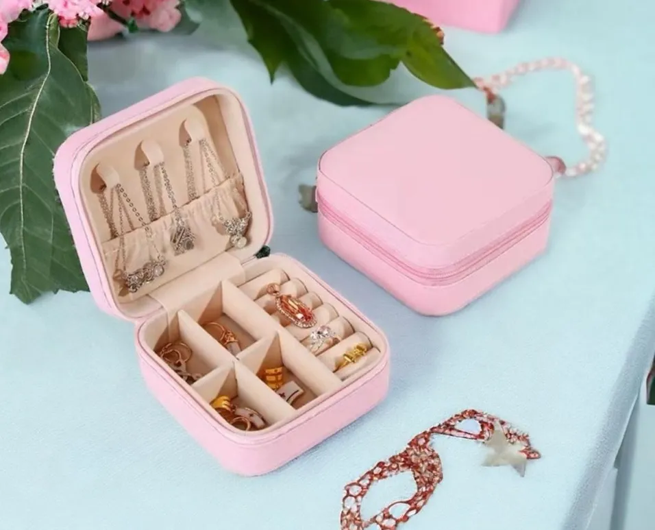 1pc Mini Jewelry‎ Box, Portable Jewelry Storage Box, PU Leather Small Organizer Pink - Image 2