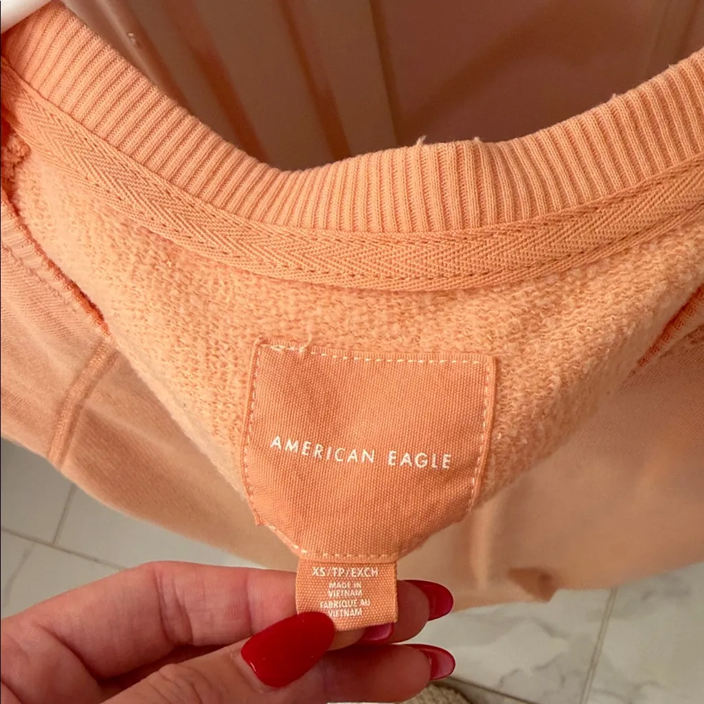 American Eagle Peach Women's  Crewneck - Image 3