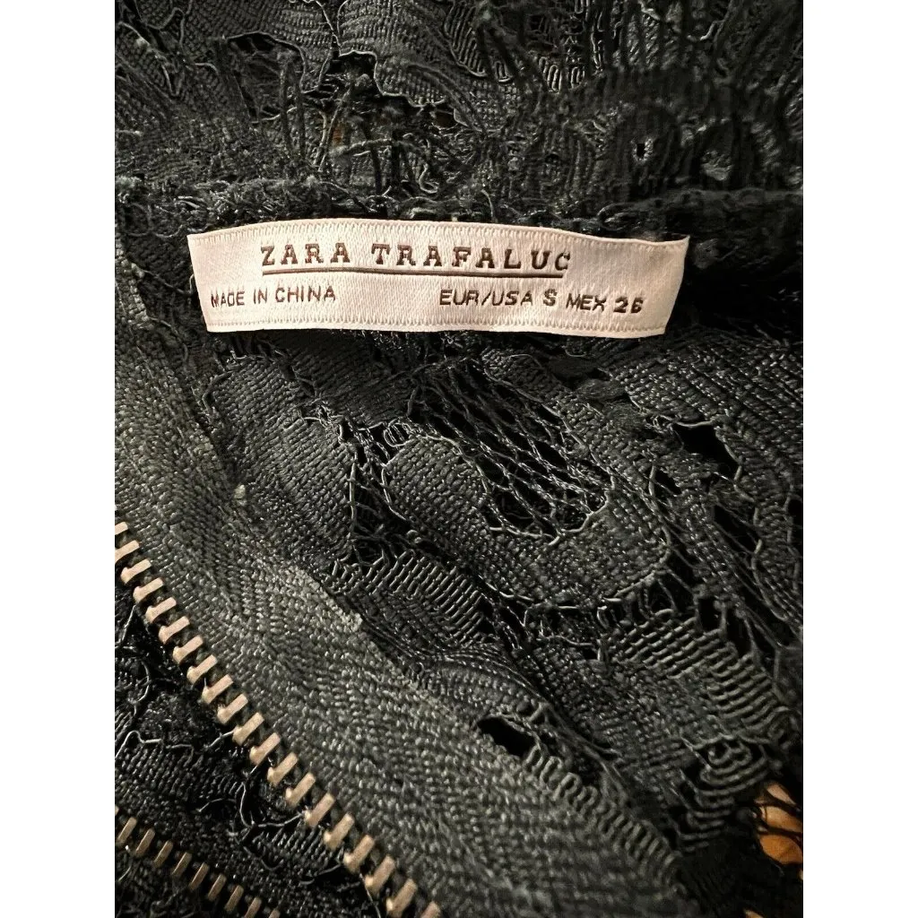 Zara Trafaluc Size Small Green‎ Cropped Crochet Women's Top Short Sleeve Zip - Image 3