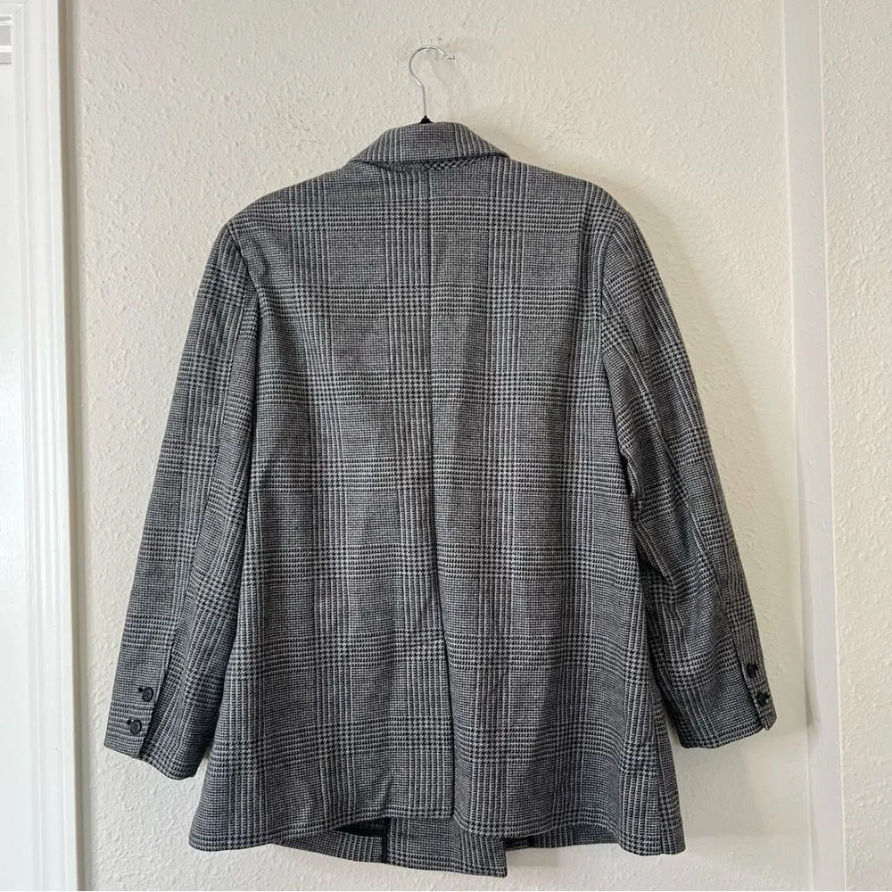 Old Navy Double-Breasted Textured Plaid Blazer in Gray Size Large - Image 9