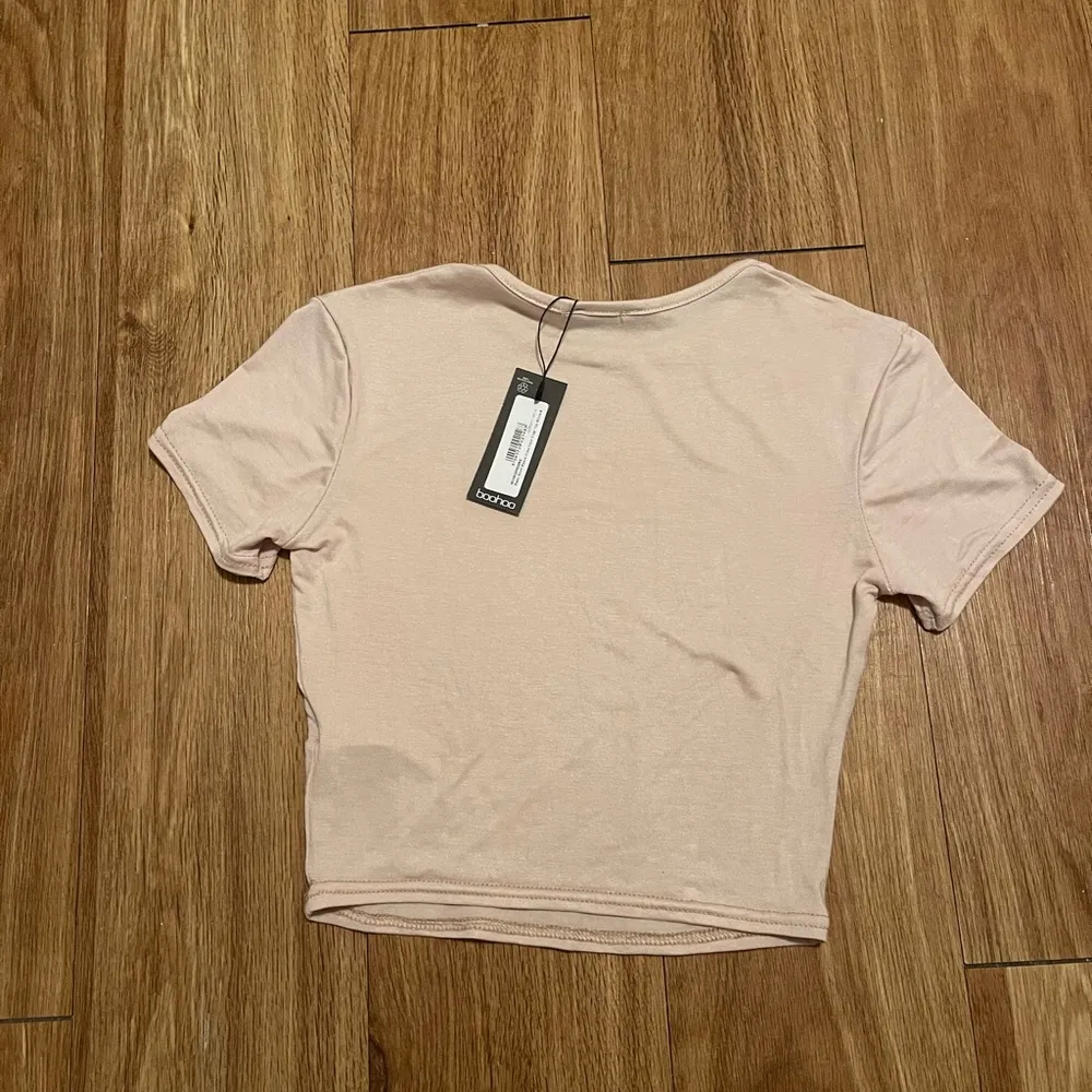 NWT cropped tee - Image 7