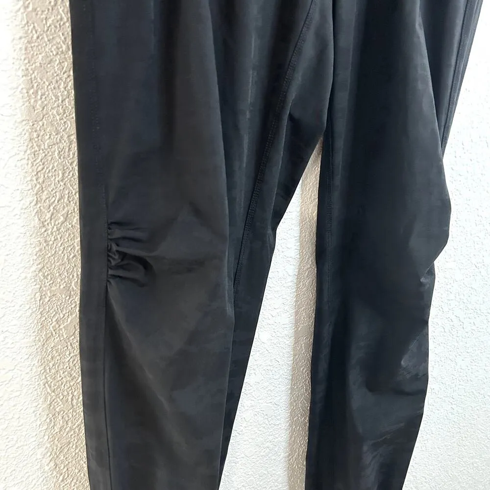 Lorna Jane Flashy Full Length Jogger Pant Womens Size Large Black Pixel Camo - Image 3