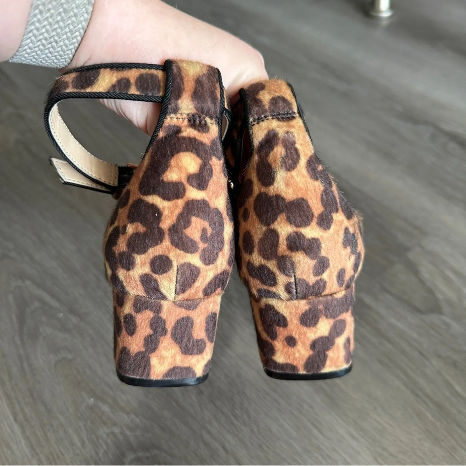 Cabi Kiki Faux‎ Hair Leopard Cheetah Ankle Strap Kitten Block Heels Size 8 - Image 6