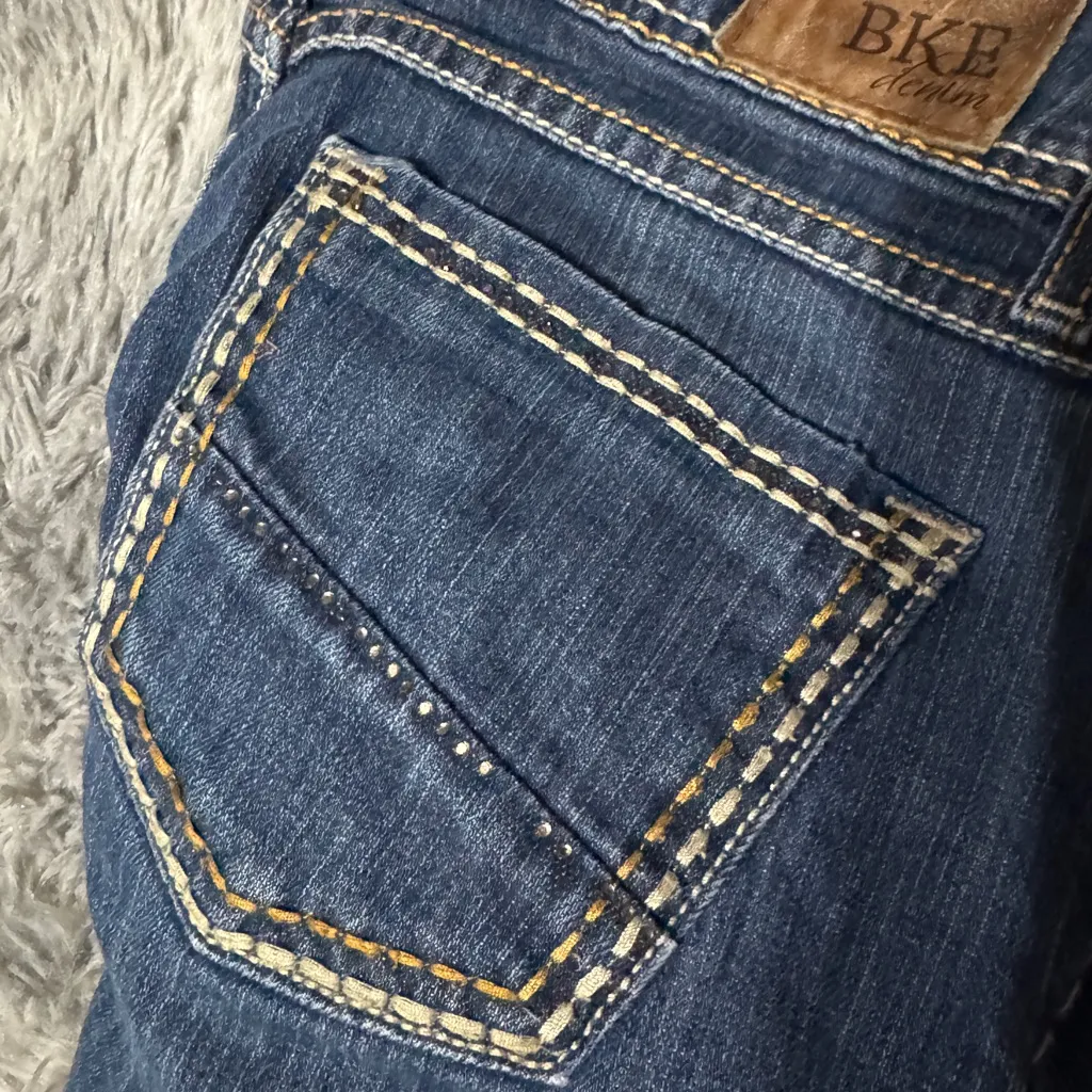 BKE Classic Blue Women's Jeans - Image 3