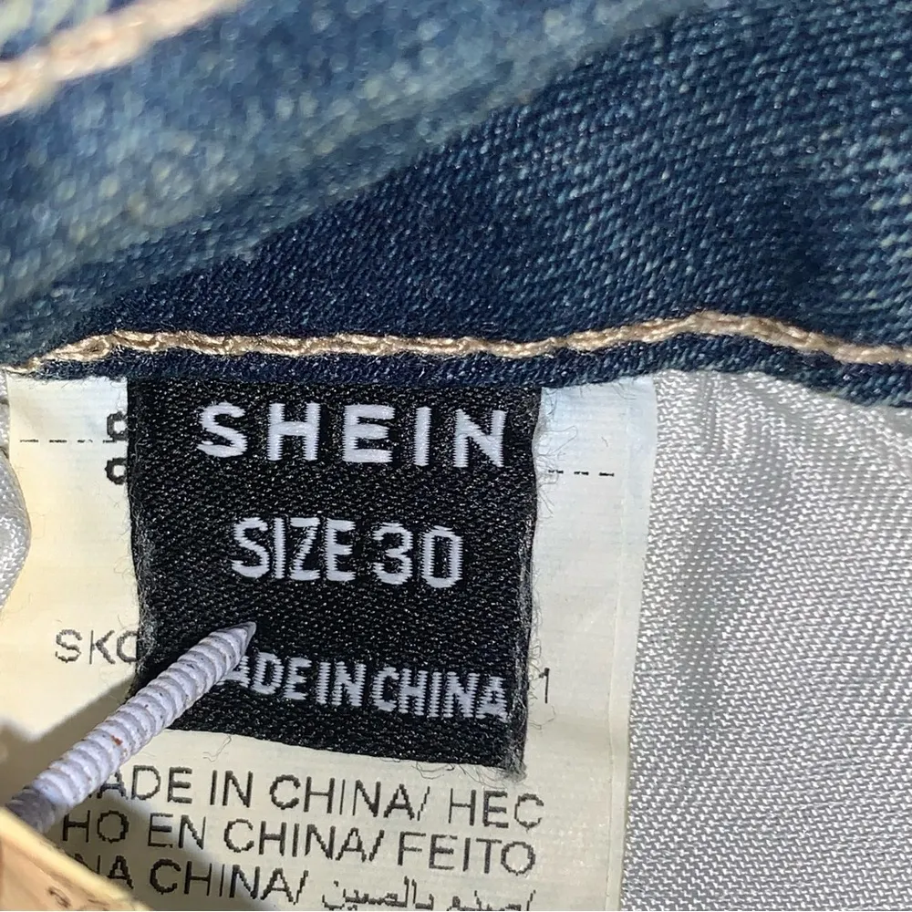 SHEIN Flare Leg Jeans Women’s Size 30 - Image 4