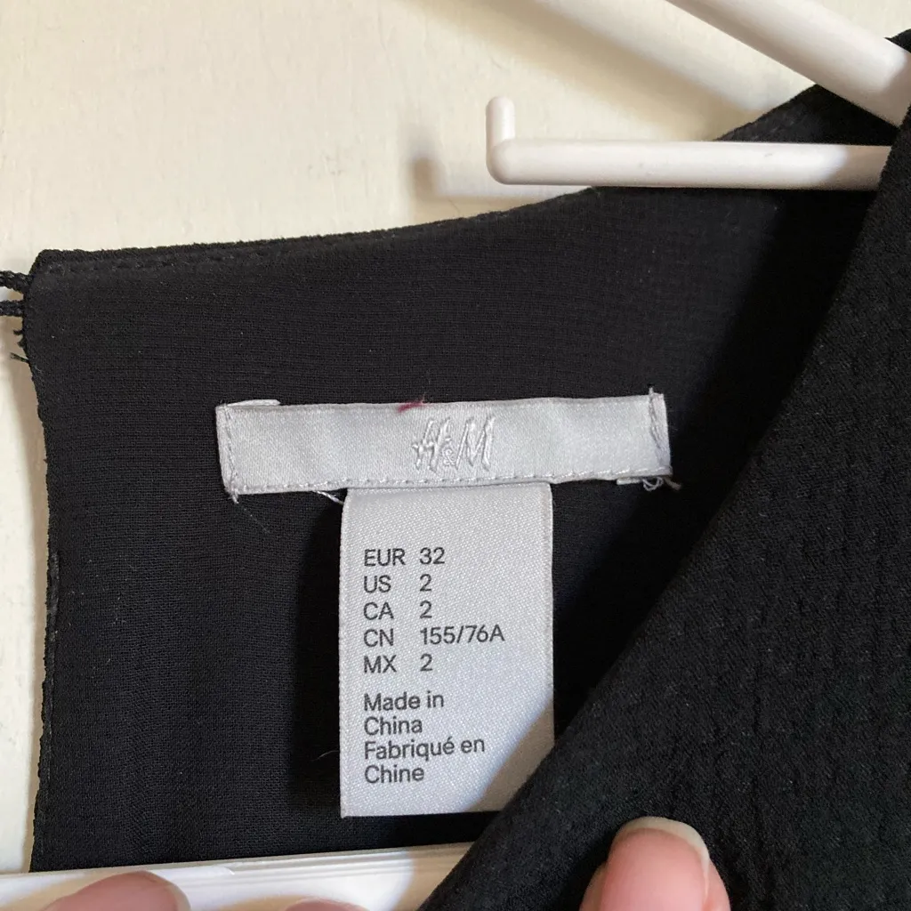 H&M Black Textured Puffed 3/4 Sleeve Shift Midi Dress #Br - Image 2