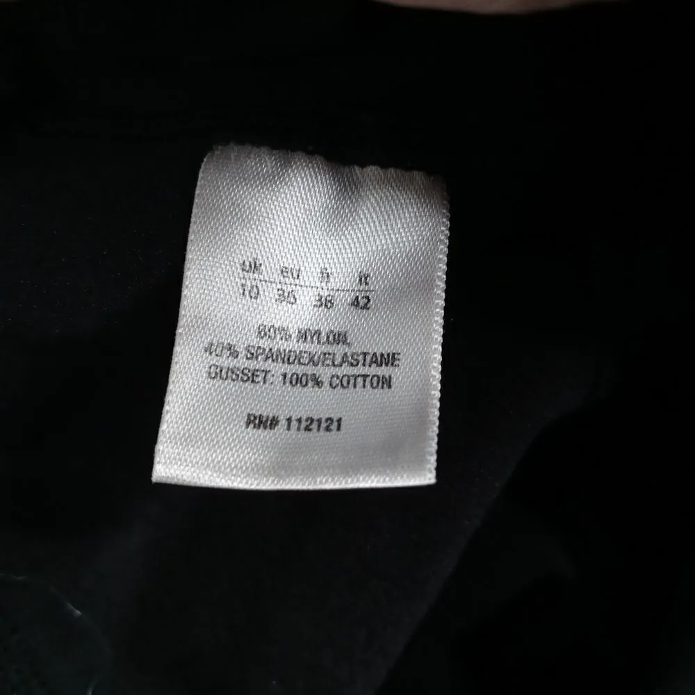 SPANX size small black shorts - Image 9