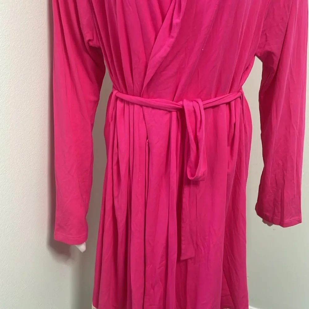 Eberjey pink wrap robe with lace hem large - Image 5