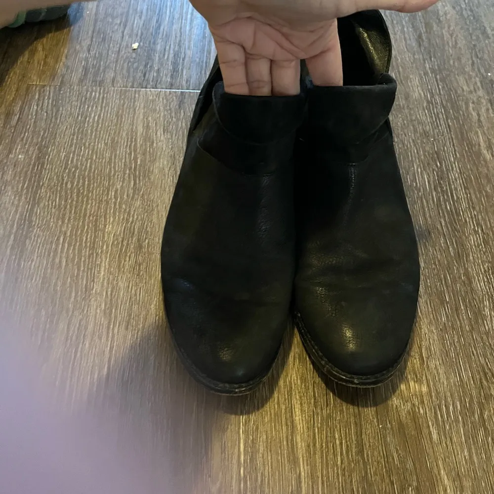 Eileen Fisher leaf boots 9.5 - Image 3