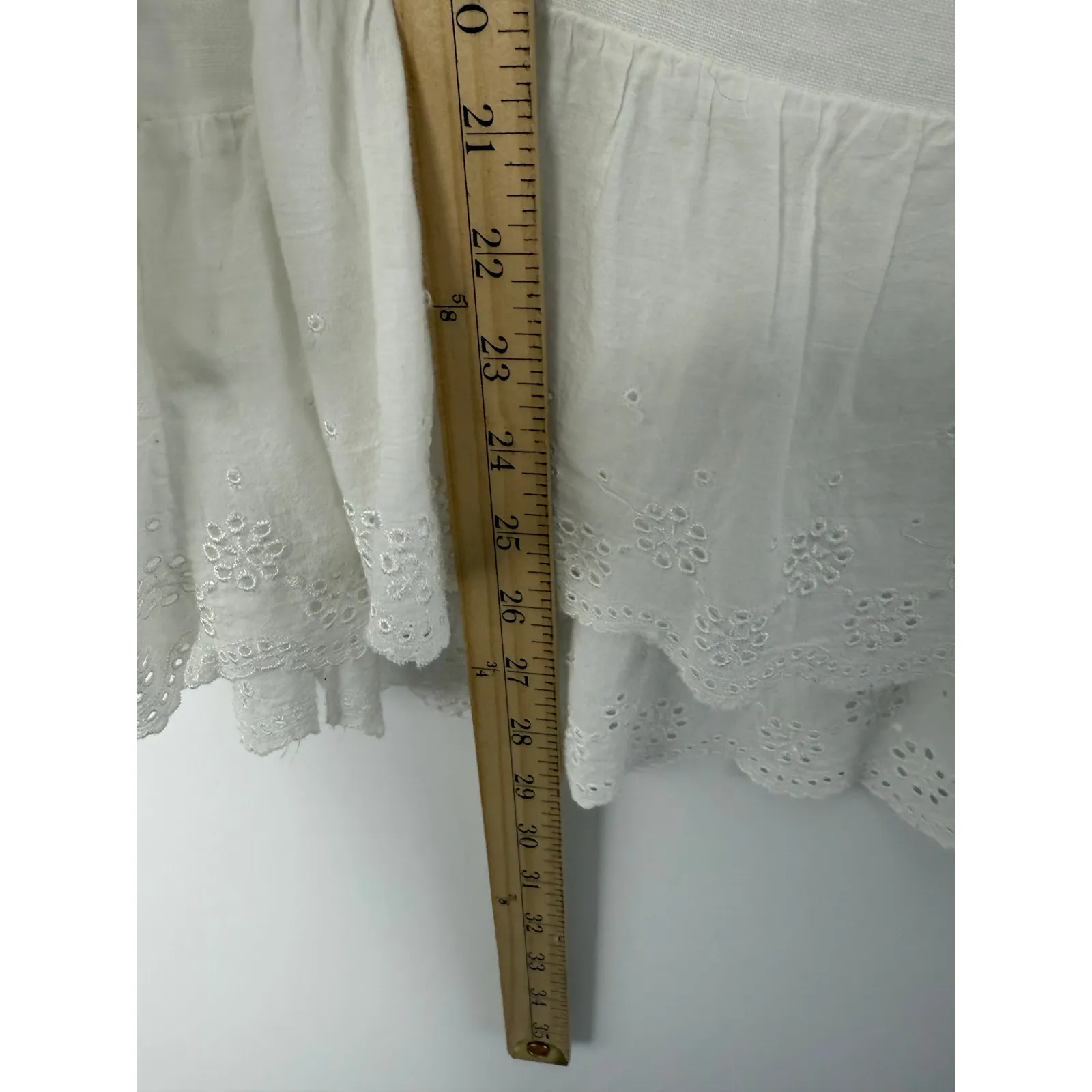 Bellambra White 100% Linen Peplum Tunic Top Eyelet Hem Made in Italy M Feminine Size M - Image 9