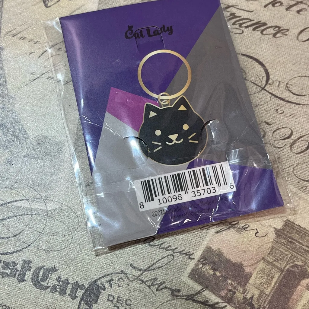 Kitty Cat Keychain Gold - Image 4