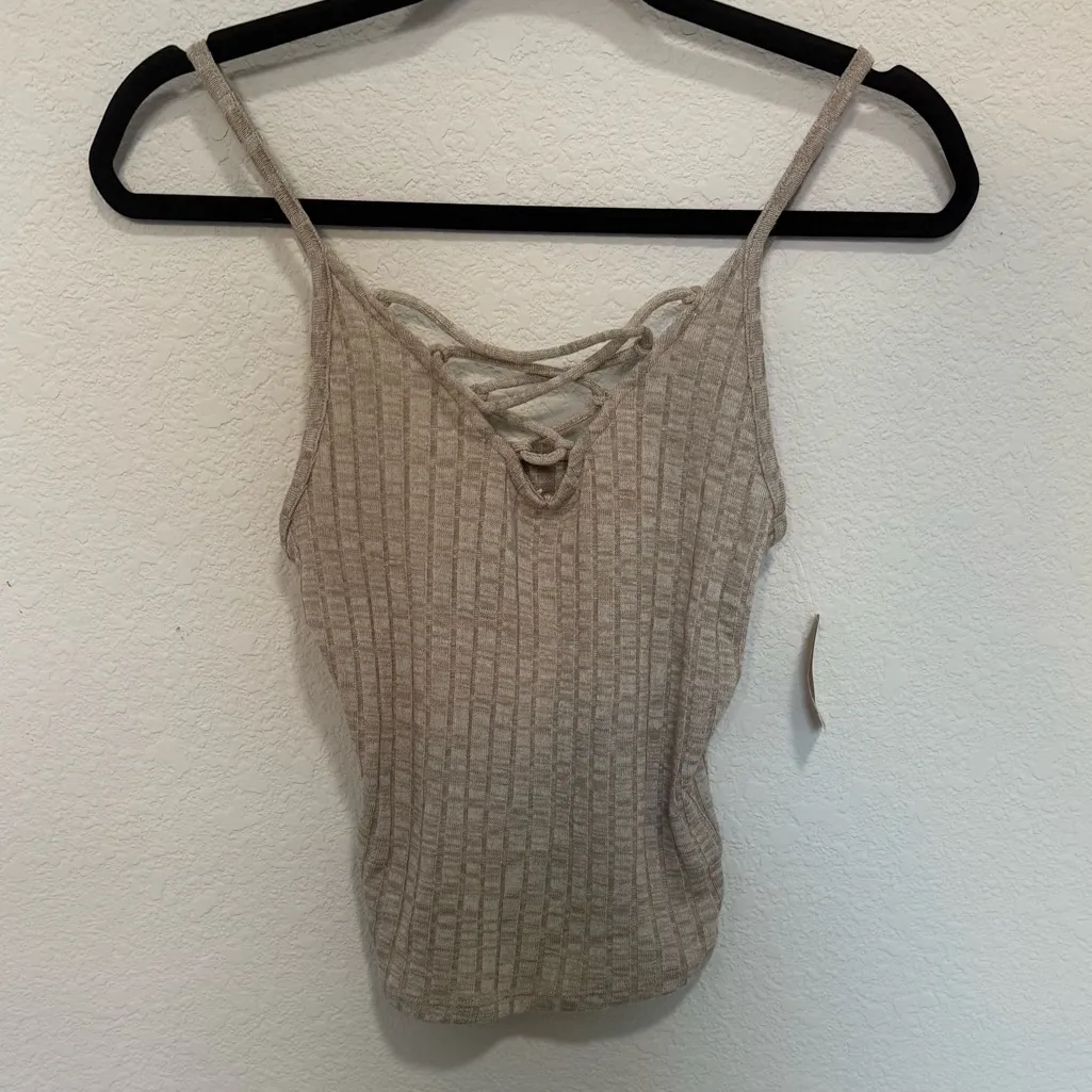 American Eagle Outfitters Beige-Gray Ribbed Knit Criss-cross Cami Tank Top Small - Image 2