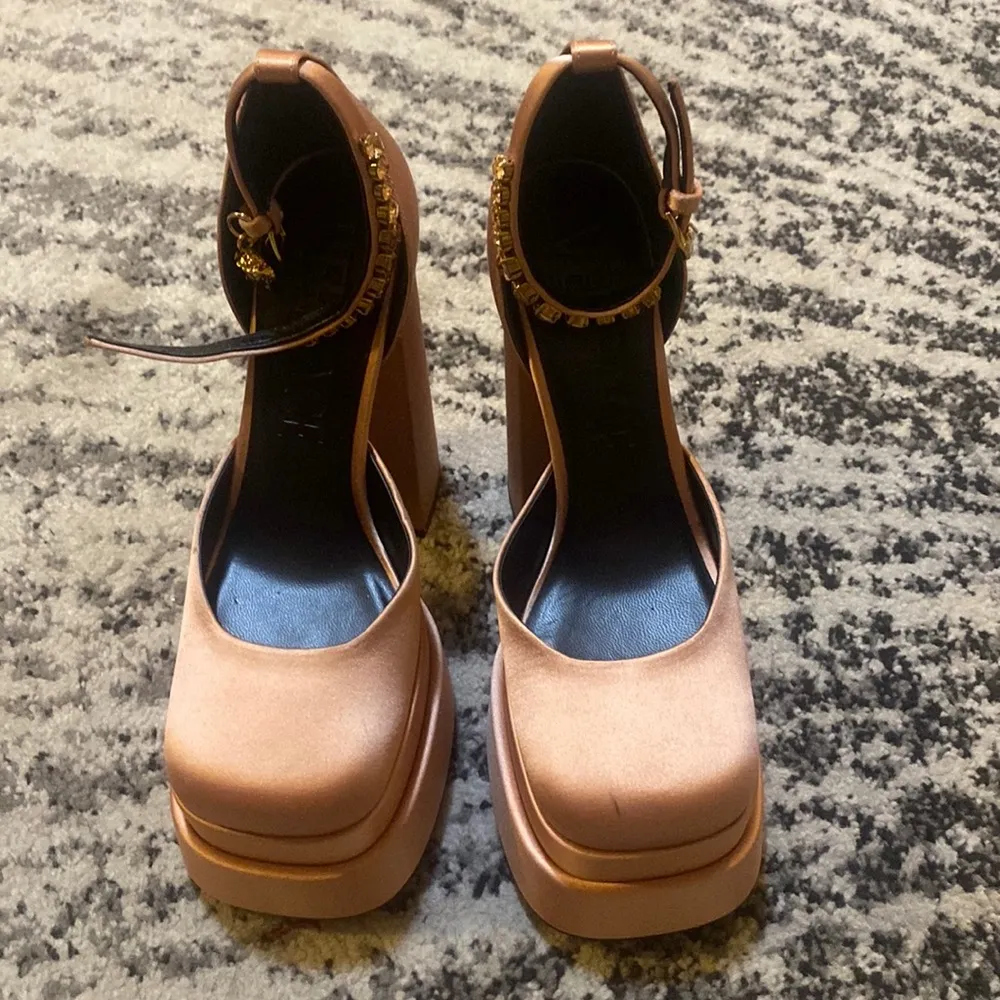 VERSACE Medusa Aevitas embellished satin platform pumps - Image 4