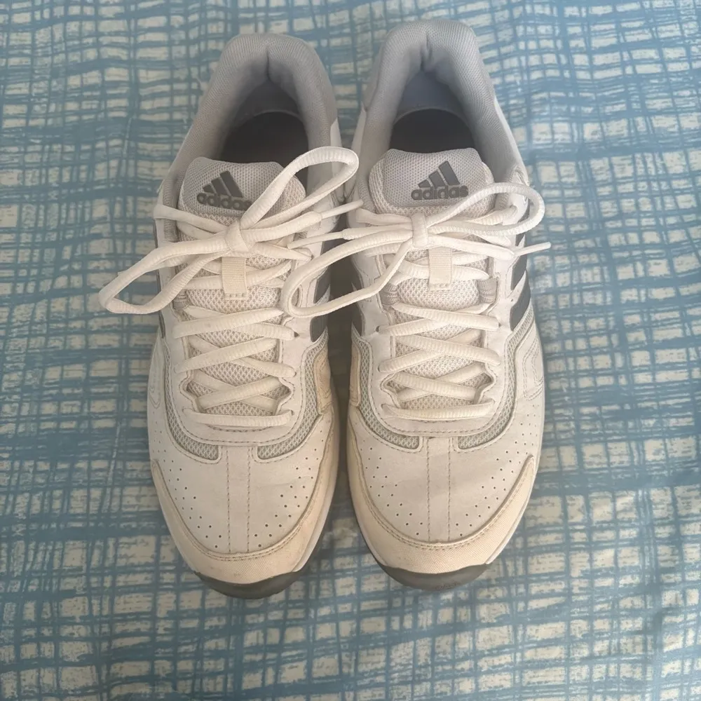 Adidas Barricade White and Gray Athletic Shoes women’s 8.5 - Image 3