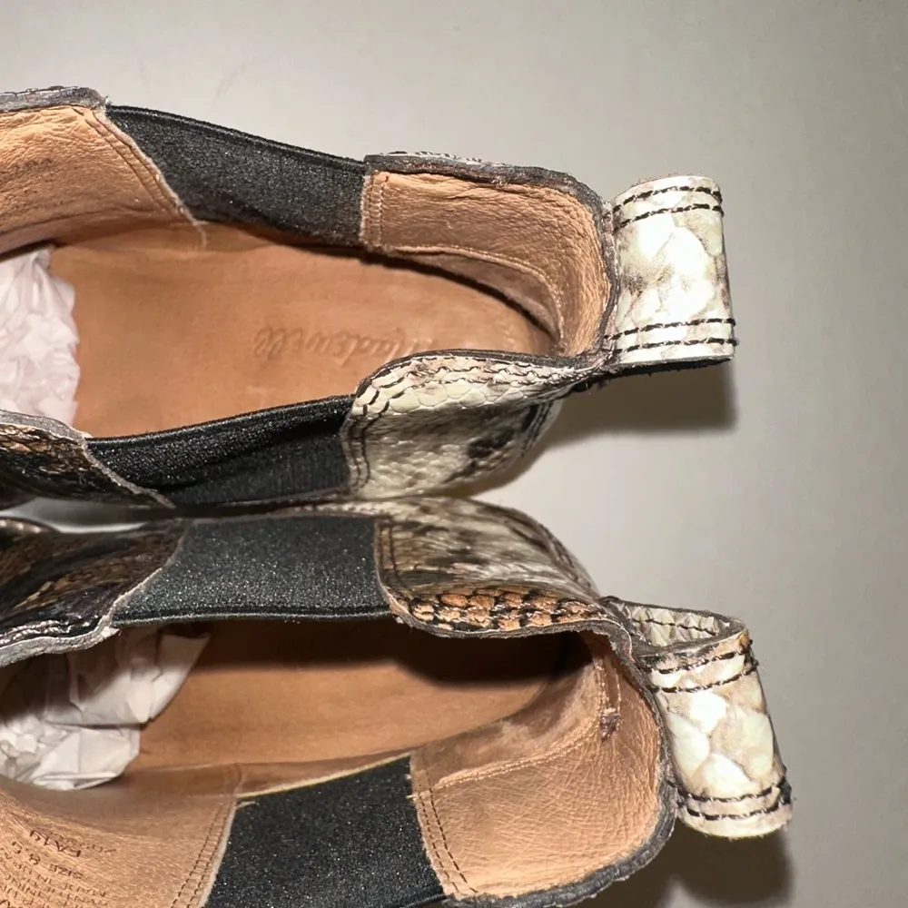 Madewell The Regan Boot in Snake Embossed Leather Ankle Boot  (AA184) Size 8.5 - Image 15