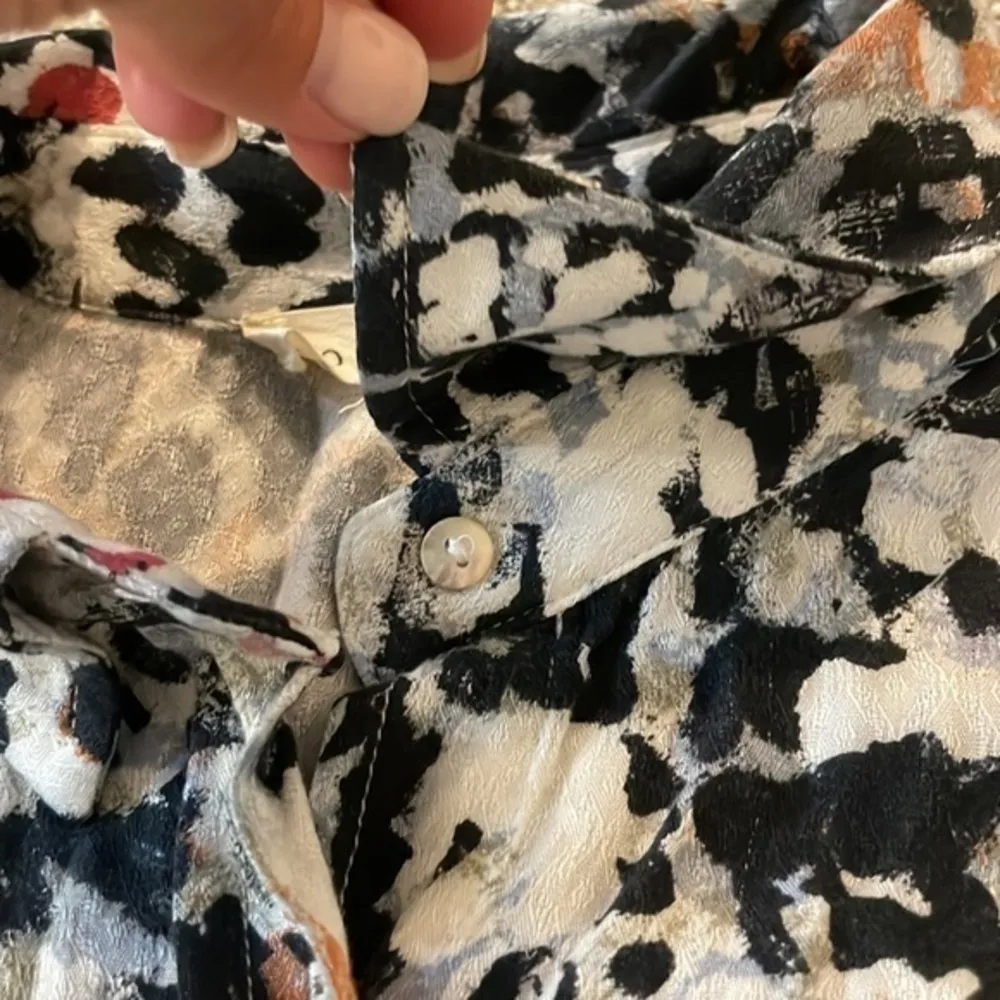 Lovestitch  Animal Print Short Sleeve Button Down Blouse - Image 6