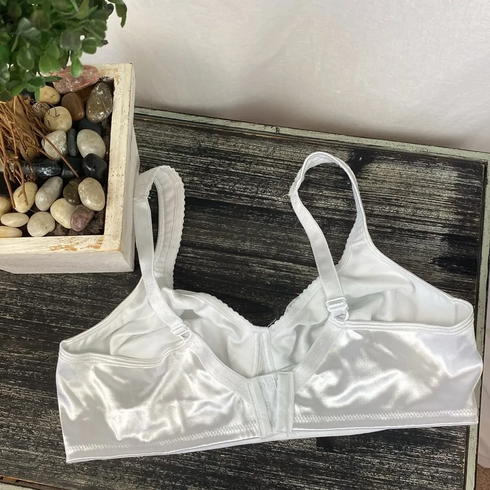 Playtex White 18 Hour 4745 Wire Free Seamless Full Cover Bra 40C - Image 3