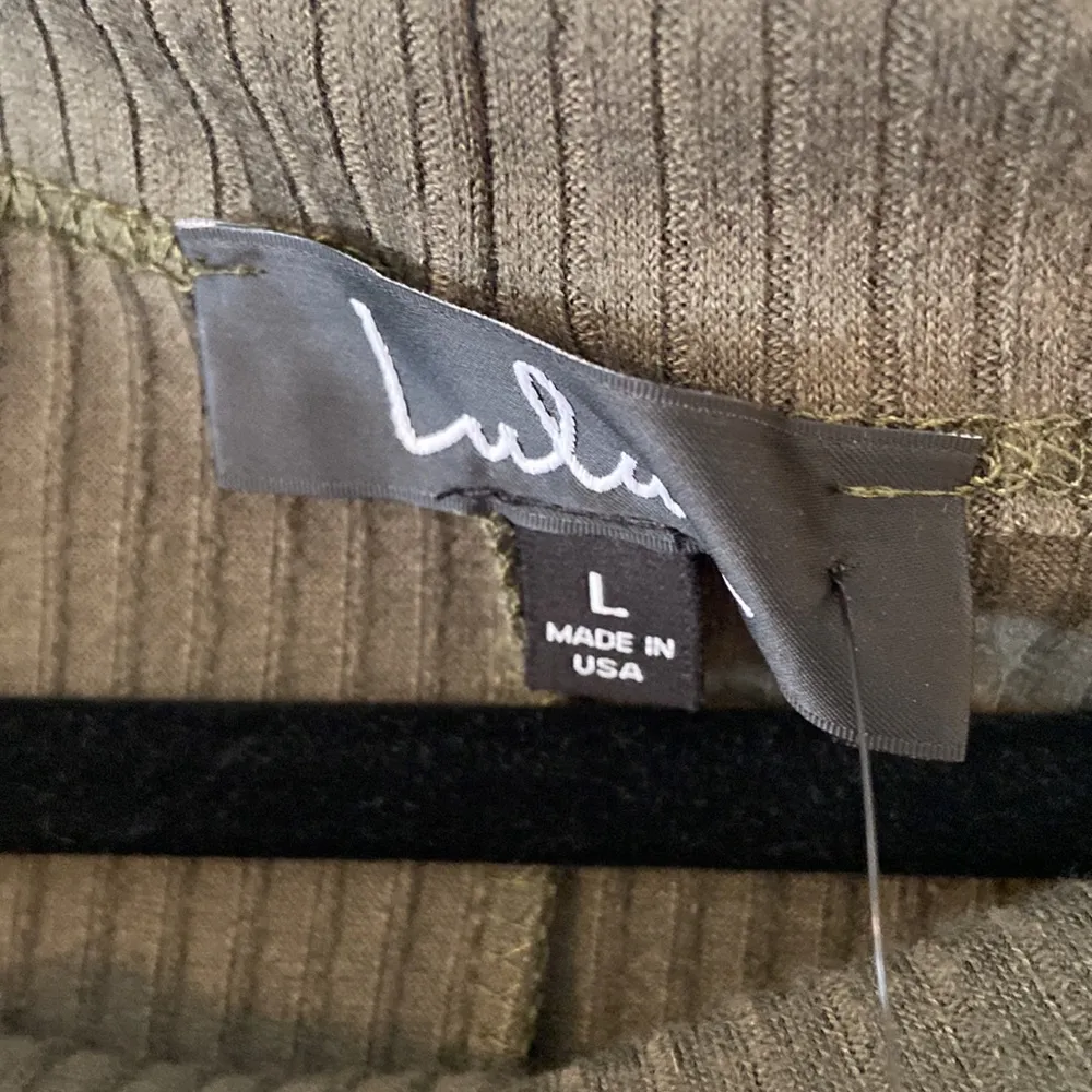 Lulus Maxi Dress size L length 50” color green long sleeves see all photos - Image 4