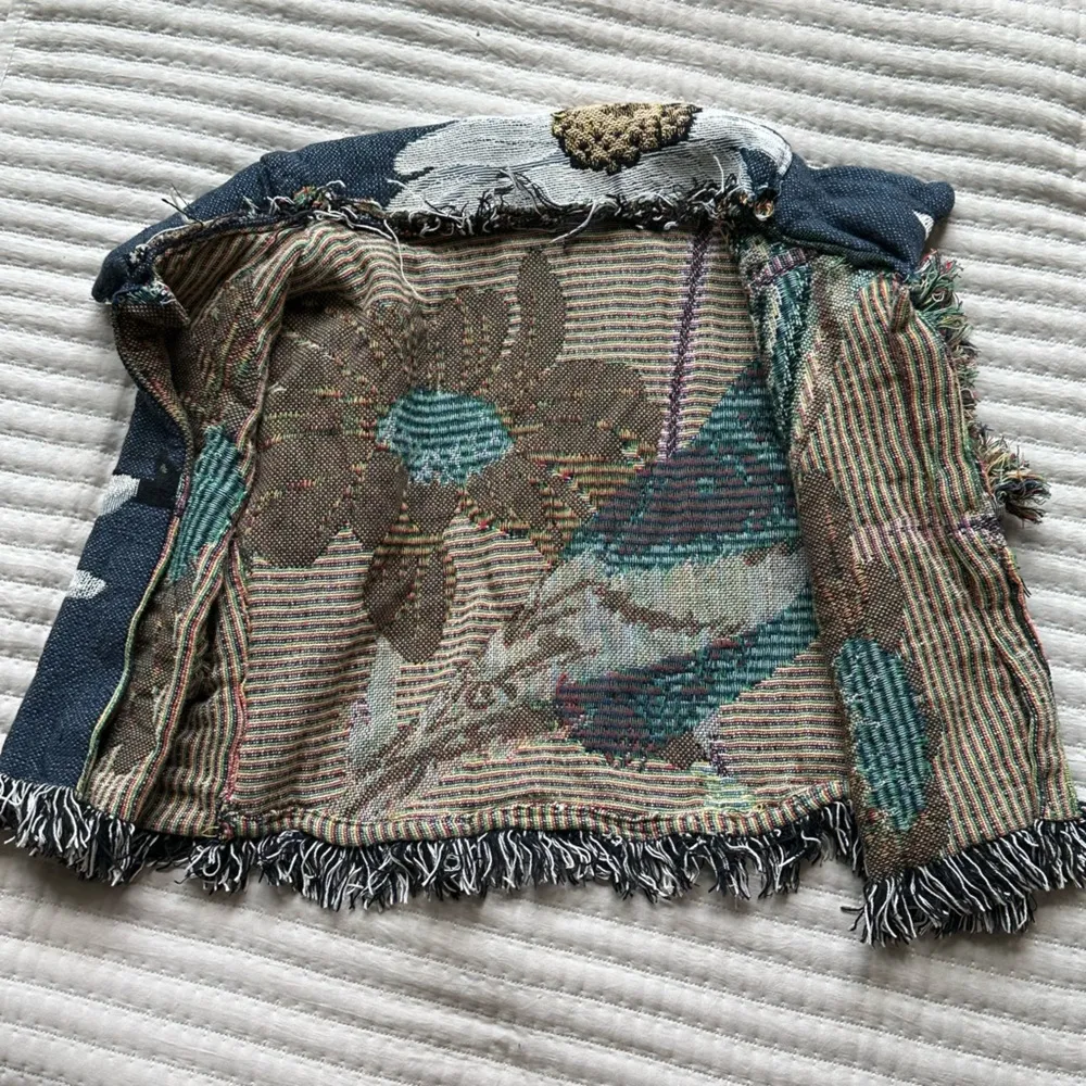 Vintage handmade tapestry floral and bird bolero jacket Blue Size undefined - Image 7