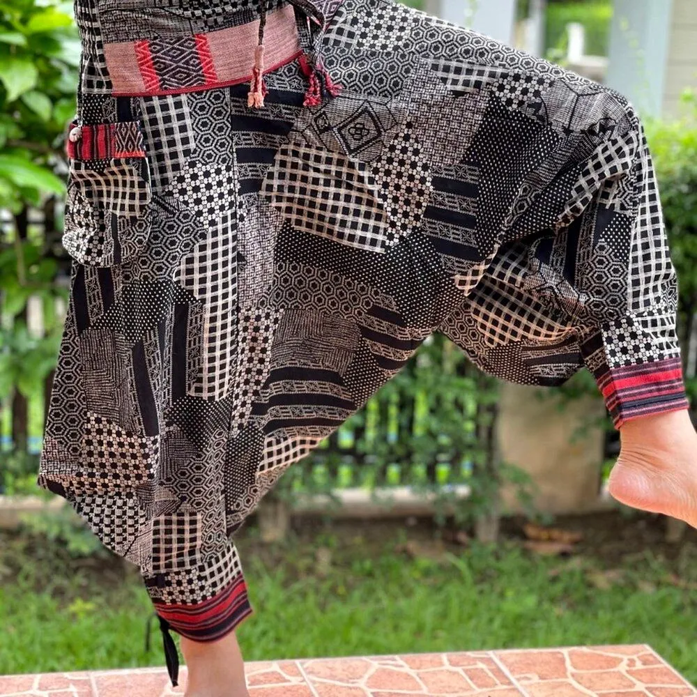 Wer bist du? Harem Pants with Patterned Cuffs Loose Side Pocket Black OS Size undefined - Image 3