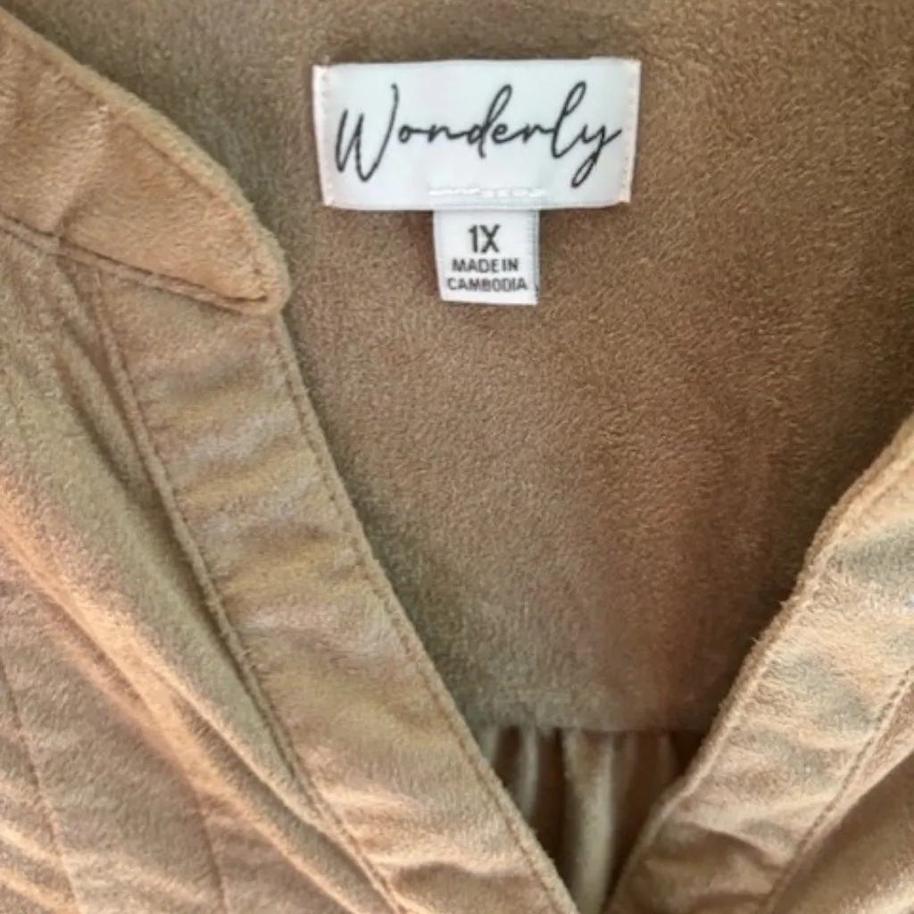 Wonderly Top Womens 1X Beige Tan Roll Tab Faux Suede V Neck Button Tunic Stretch - Image 4