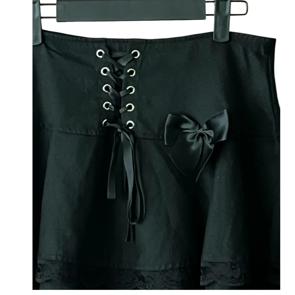 Thorn & Fable Lace trim and lace up front black mini skirt. SZ.L Size L - Image 2