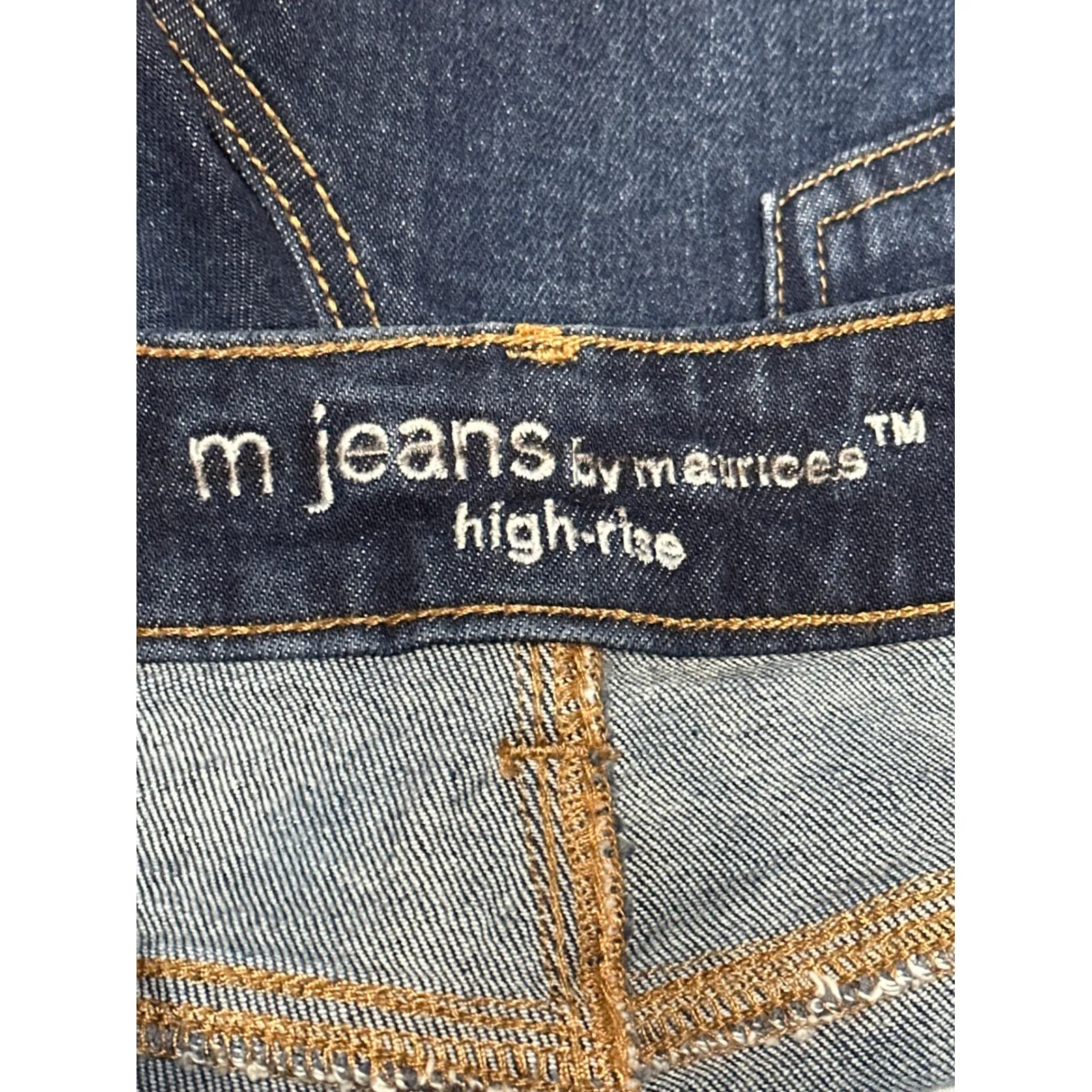 m jeans by maurices High Rise Distressed Denim Shorts Size 6 Dark Wash Blue - Image 5