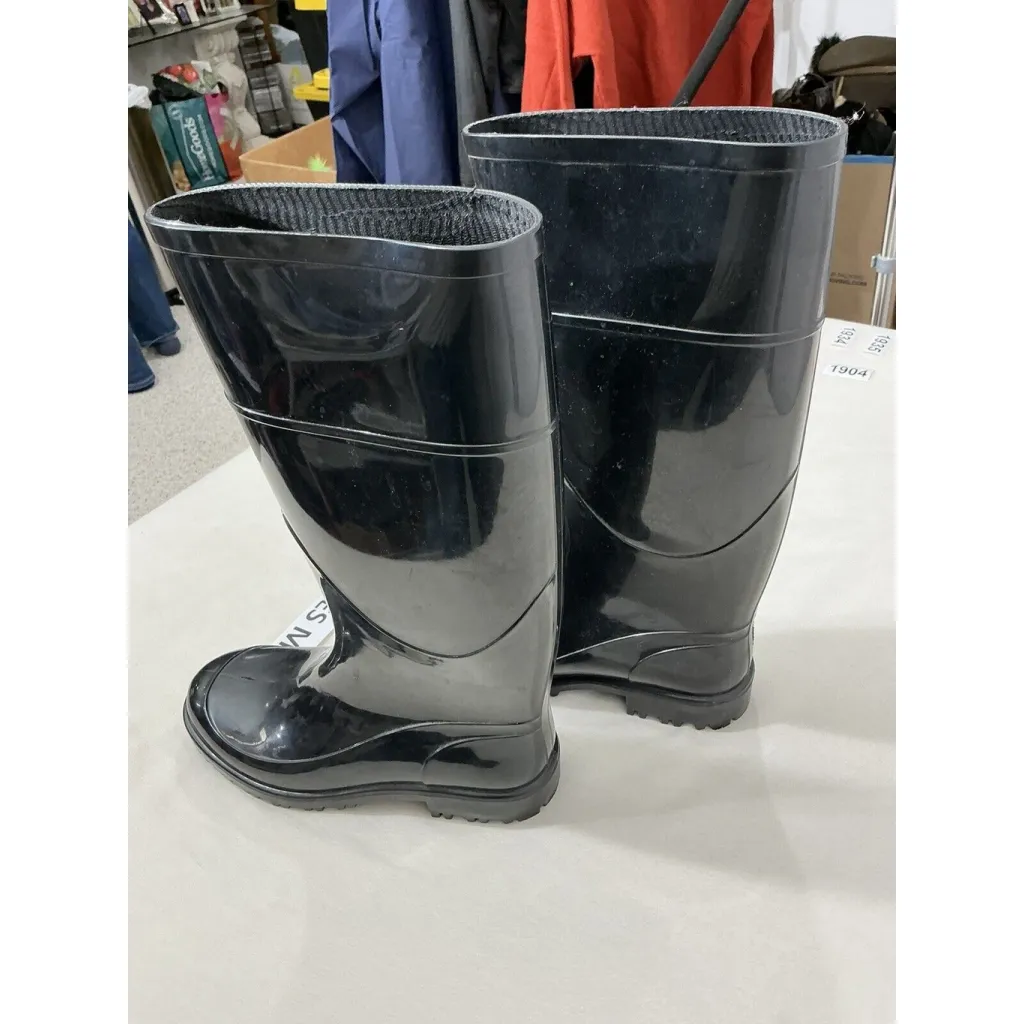 Womans Engineered For Woman Athletes Black Rubber Tall Rain boots Size 7 - Image 3