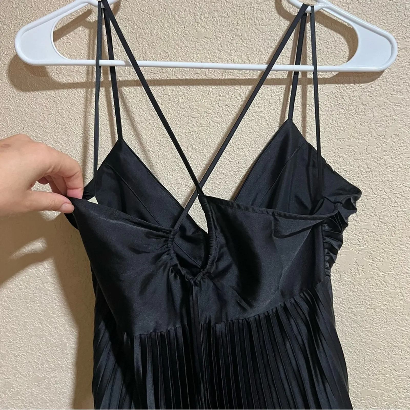 Banana Republic Solaire black pleated satin midi dress NEW 6 petite - Image 8