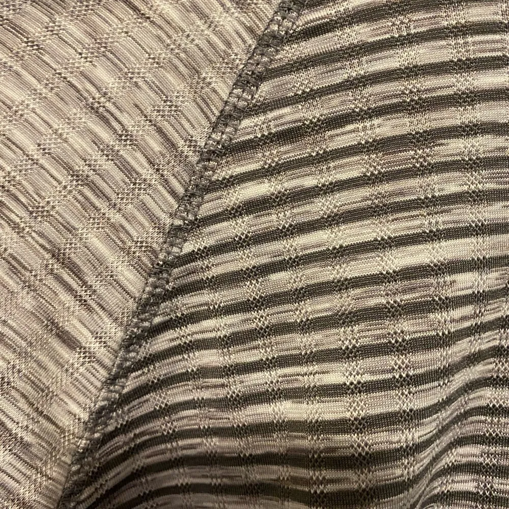 Avia grey and white striped pullover in large - Image 5