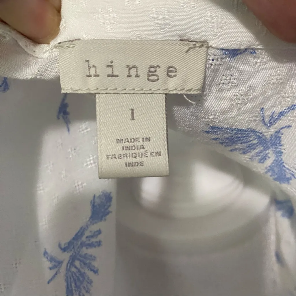 Hinge white long sleeve split V neck blouse blue bird print boho cottage Large - Image 5