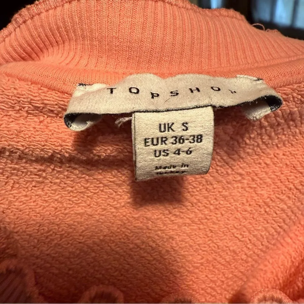 Topshop women’s size small, 4–6 cropped ruffle sweatshirt‎ - Image 3