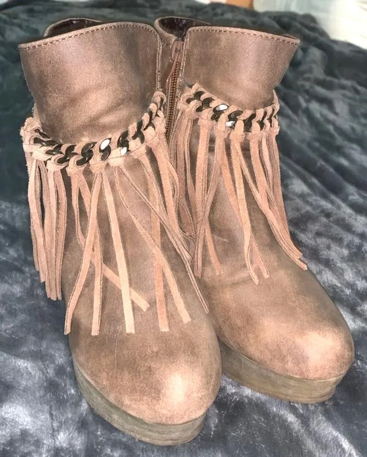 sbicca Fringe Wedges - Image 3