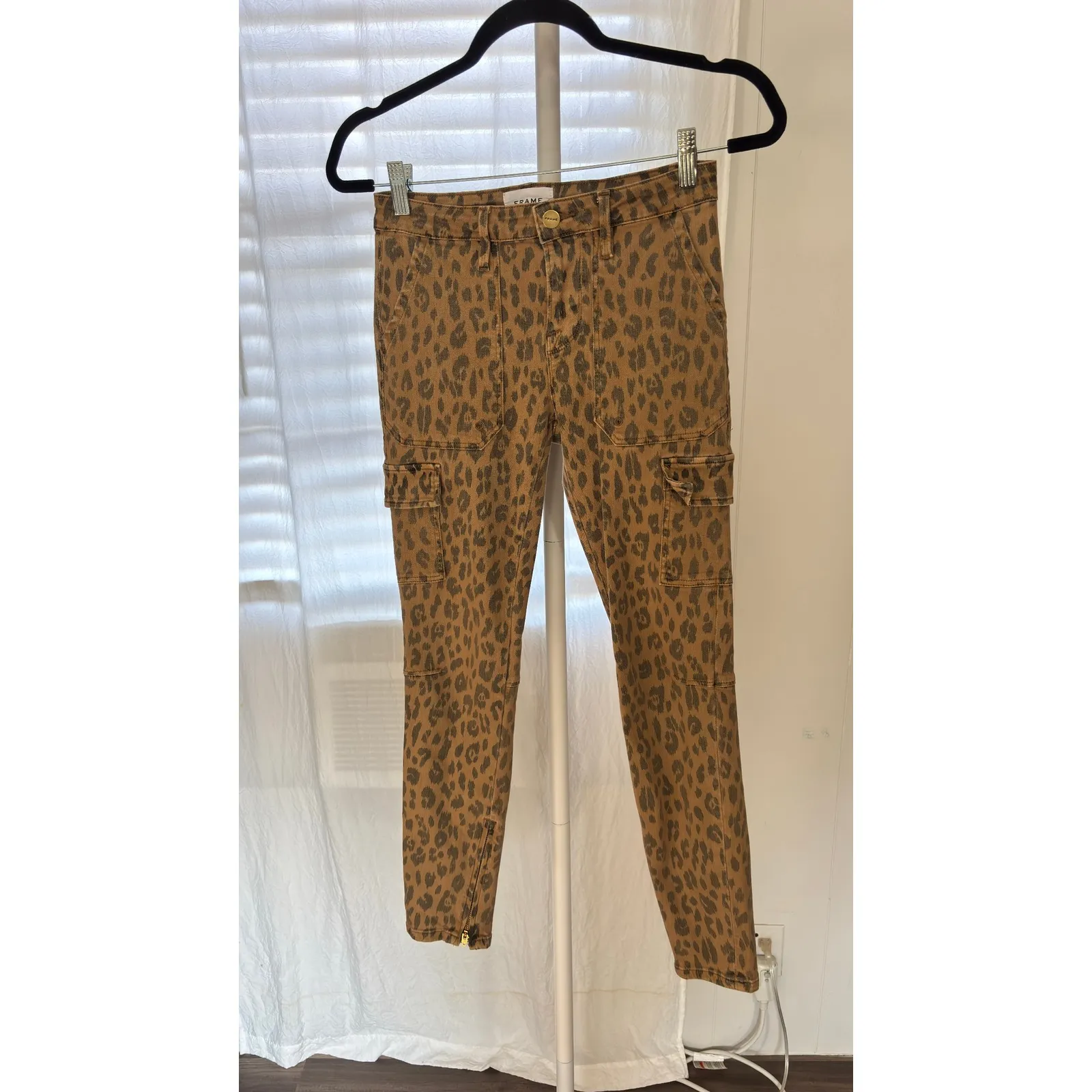 $206 FRAME Leopard Print Cargo Skinny Jeans Pants Women Size 26 Tan Brown - Image 3