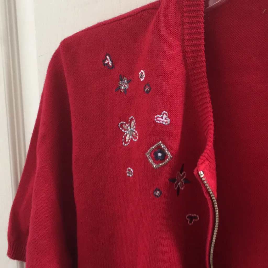 FINAL MARKDOWN Ladies teddi short sleeved zip front sweater sml Red - Image 2