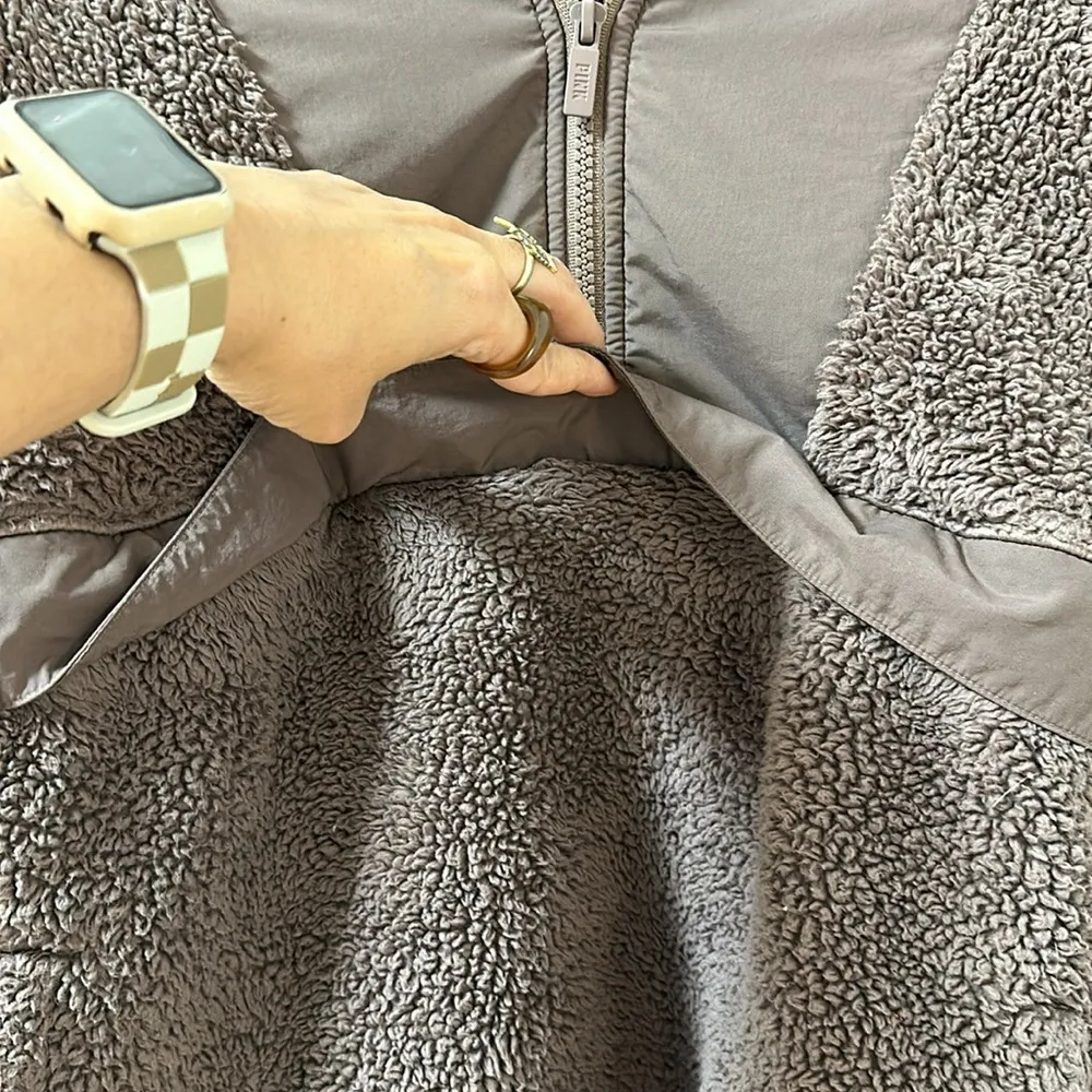 Victoria secret PINK teddy sweater Brown - Image 3