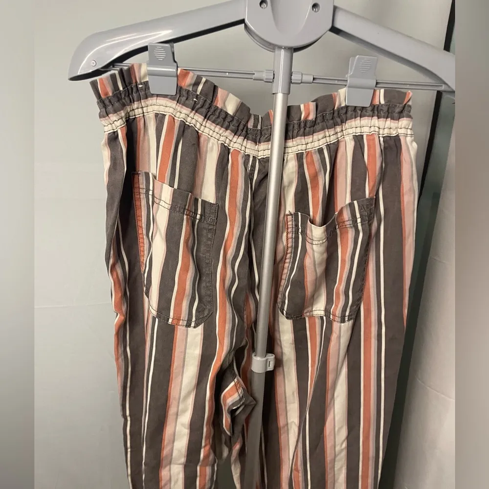 American Eagle striped garbage bag jogger style pants size‎ large - Image 10
