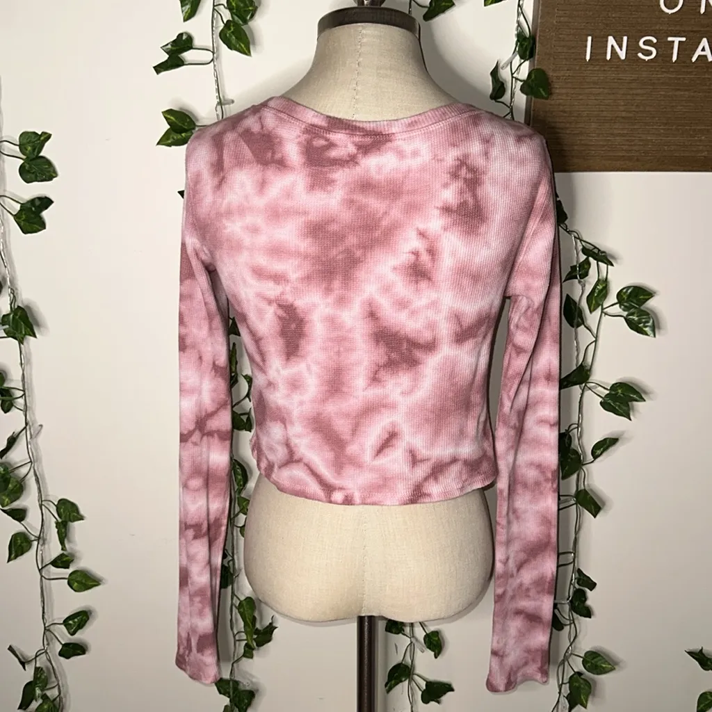 Aeropostale Waffle Knit Scoop Neck Tie Dye 4 Button Long Sleeve - Image 4