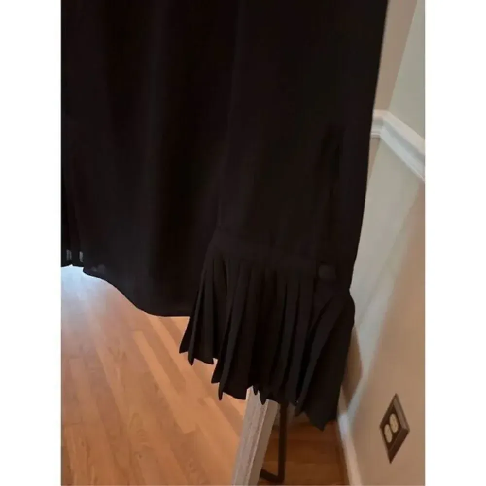 White House Black‎ Market Blouse Black Flutter Size 2 - Image 3